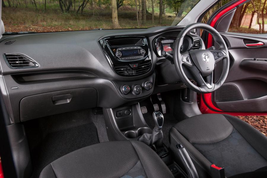 Интерьер Vauxhall Viva Rocks 2017 года  (фото 32 из 32)